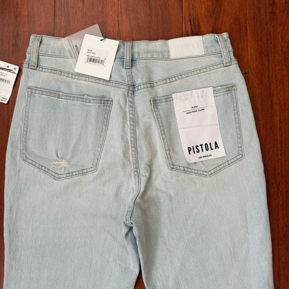 NWT Pistola Alexa High Rise Flare Jeans Denim Women Light Wash Size 30 - Picture 15 of 16